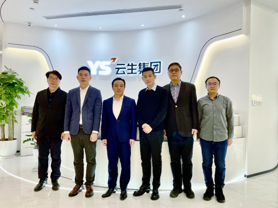 天津市和平区副区长康一领导一行莅临z6尊龙官方网站集团走访交流